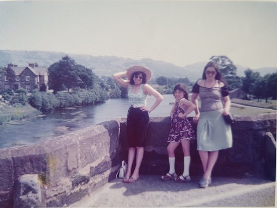 Llanrwst July 1975 - Mum, Mandy, Janis