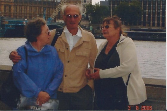 Gloria, MIke and Margaret 2006