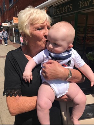 The last time I saw Jean with my baby boy, glad she got to meet him. You were a lovely person Jean & you will be greatly missed. Love Brenda, Simon, Emma & Henri x x x x