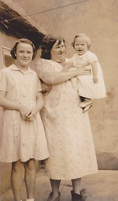 Pat (on the left) with her mother Annie Sargent