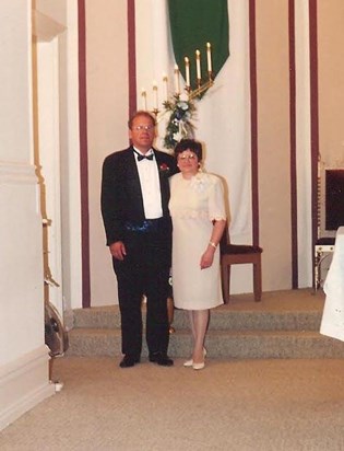 mom& dad @ our wedding July 1993