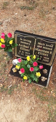 Anniversary flowers, we love you & miss you 