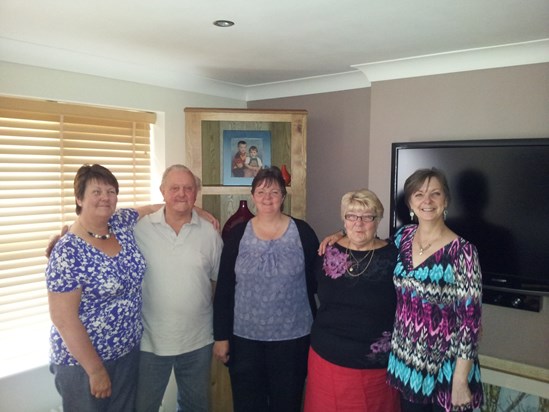 Diane and her mum, dad and sister's