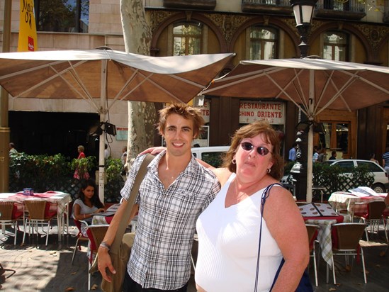 AnneMarie & Josh, Barcelona