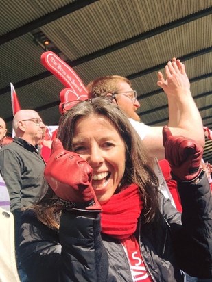 Lorna was a devoted Dons fan...C'mon ye reds!!!