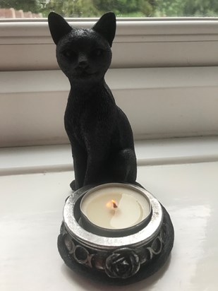 Daddy got me this beautiful candle holder so I can light it to remember you xx 