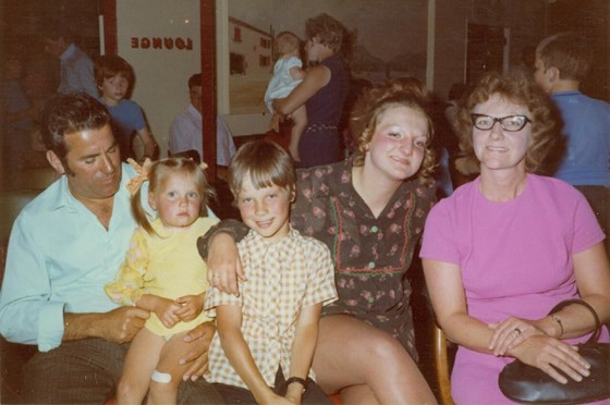 1971 Del, Amanda, Gary, Dink & Val, Bognor