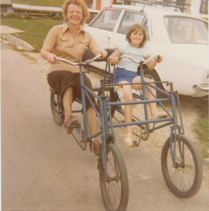 1978 Val & Amanda, Selsea