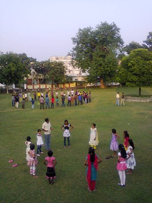 Children of the Kalyani Mahamandal at play on 3 Nov 2013