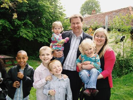 Paul's nephews Ross, Liam & Kieron, niece baby  Phoebe and cousin Carly  with her niece Skye