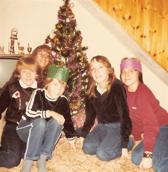 Christmas Day 1980 - The kids and Auntie Pat