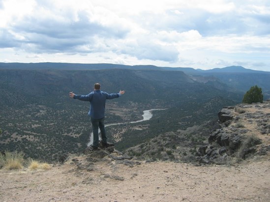 Patrick as Saviour, White Rock Overlook Park, New Mexico, 2003: image credits, Angus Kennedy