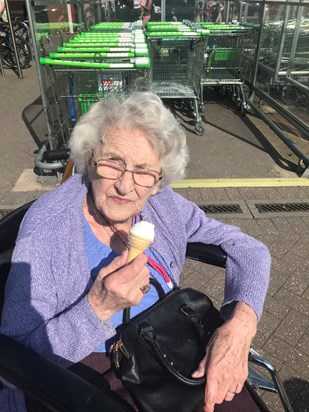 Mum loved an ice cream