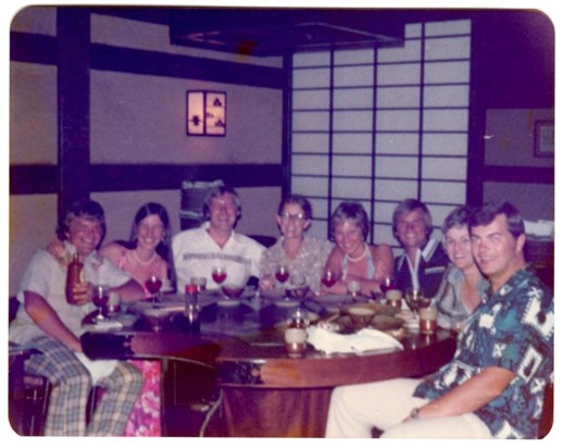 Hawaii 1975 with Dale, Helen, Danny, Pat, Janet, Murray, Rosealee and Ross