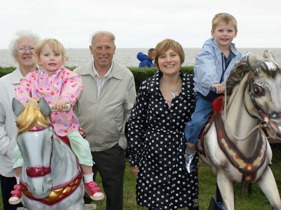 John at Felixstowe with Joan, Kendra and his Grandchildren Matthew and Lucy