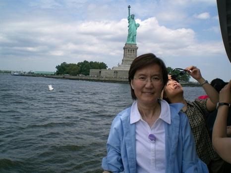 2006   Takes family to NYC and Atlantic City 1