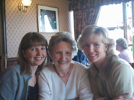 Mothers Day 2003 with Diane and Yvonne