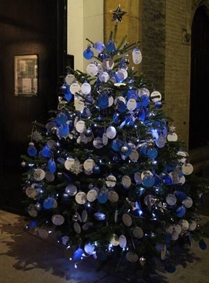 The In Memory Tree at the Prostate Cancer UK annual Candles By Candlelight Concert. 