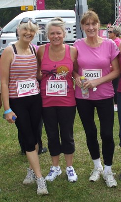 Race for life 2014 Always ready to help others.