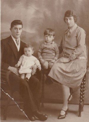 Family group about 1929