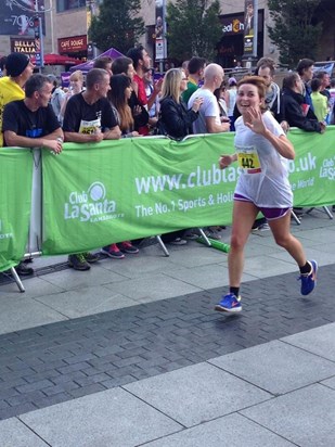 Colette on the home straight of the Salford 10k!!!
