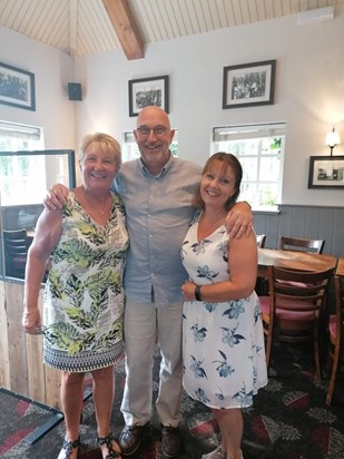 Dave with two sisters Jill and Lynne