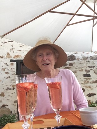 Enjoying a few bubbles in France - added by Iain 