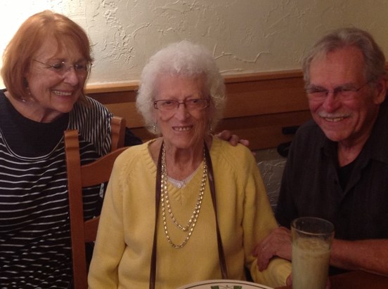 Lunch at Olive Garden with Bud and Diana Jean.......and family......2014.