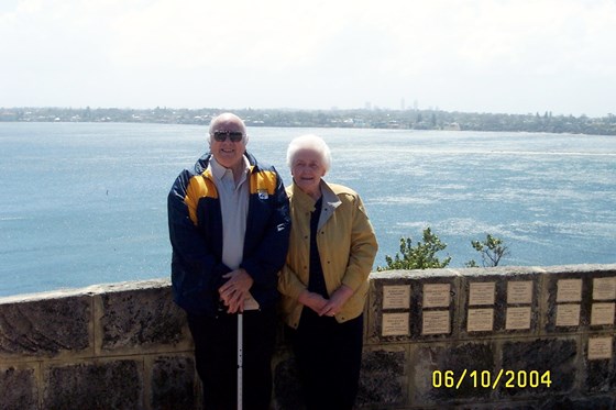 Pat and George in Perth and surrounds October 2004