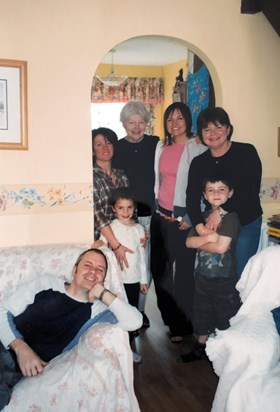 Mum with Helen, Caroline, Jen, Chris, Brad and Charlotte