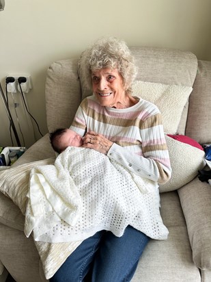 Joan and her Great Granddaughter Scarlett 