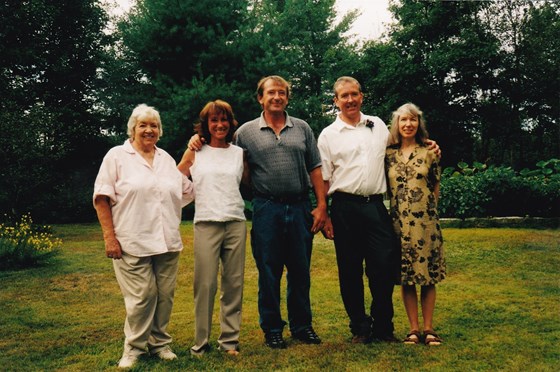Mom,Gail,Gary,Den,Diane (siblings) 8/30/03 Love Char