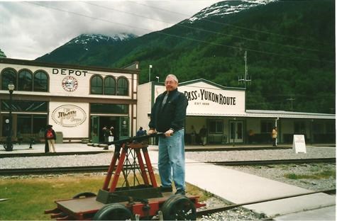 Camptown racetrack 10 miles long do dah!