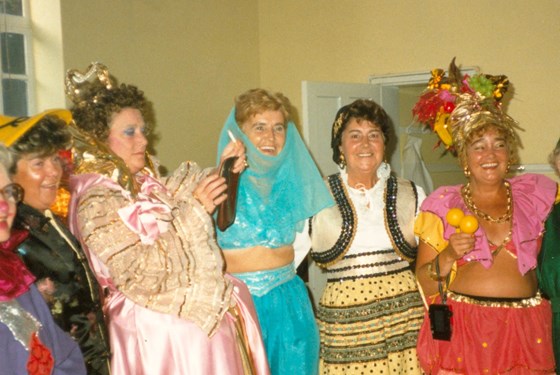 The Andrews Sisters Partying!