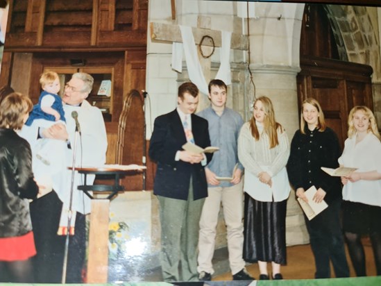 1990s fashion did little for anyone @bethbrook @evebrook @leebrook what was the blazer/chino/gaudy tie combo about? 