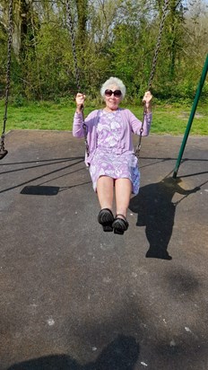 mum swingset