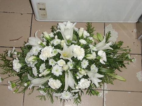  dads funeral flowers love lorraine (mum)