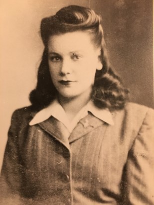 Mum {1945}