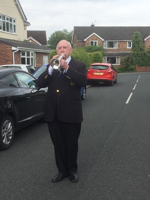 Last Post on Armistice Day, Eagle Crescent Rainford, during lockdown