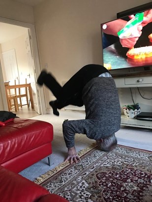 Little ones always amazed at dads hand stands xx
