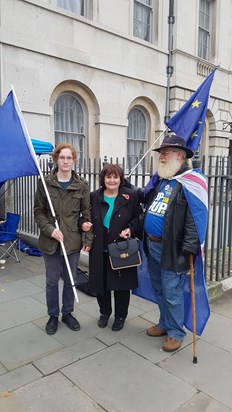 Jennifer giving support to remain in the EU!