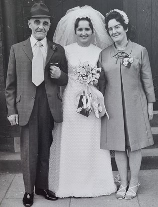 Wedding Day with Dear Mum Dad (Tilda and Stan). ❤️❤️