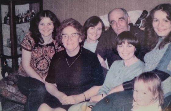 The Martin Family c.1977. Gloria, Mum Tilda, Jennifer, Dad Stan, Eileen and Paddie with her 2 year old daughter Charlotte in front. ❤️❤️