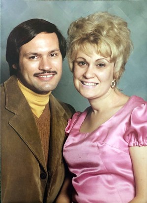 1972... Scott and Linda get married