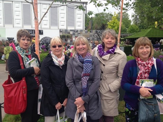 Lovely day with Rosemary at Chelsea Flower Show - Jo