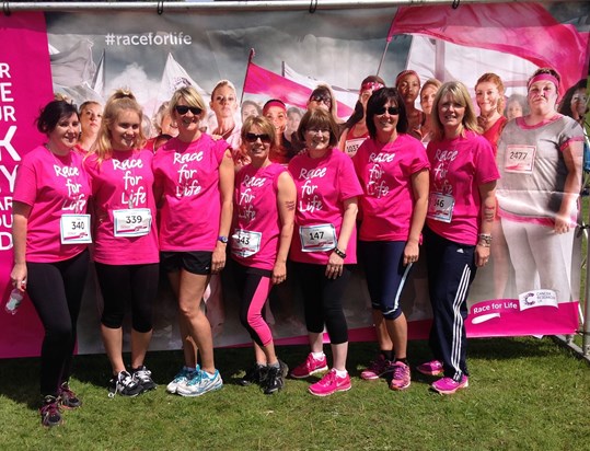 Fiona, Lauren, Carol Anne, Steph, Trish and Jackie raise £1500 for Louise- Race For Life-May