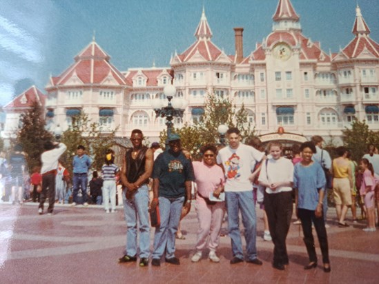Dennis, Paul, Sarah and others, Disneyland Paris