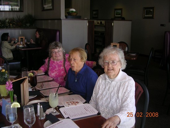 Nora, Virgene Nuckols, and Pat March 2008