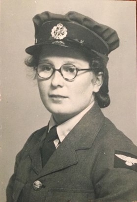 Joan joined the WRAFs in 1940