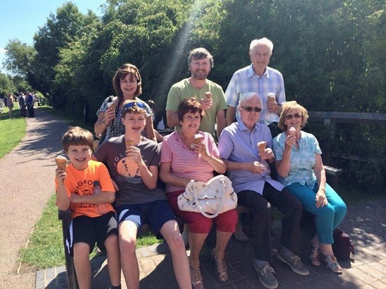 Ice-cream break at Foxton, Northampton.  Jackie, Ian, Don, Ryan, Oliver, Jean, Sean and Barbara